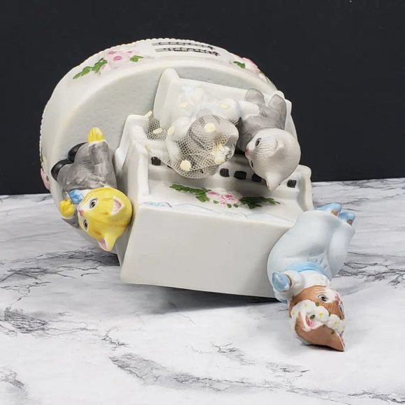 Kitty Cucumber Musical Figurine Schmid The reception Vintage - Picture 9 of 10